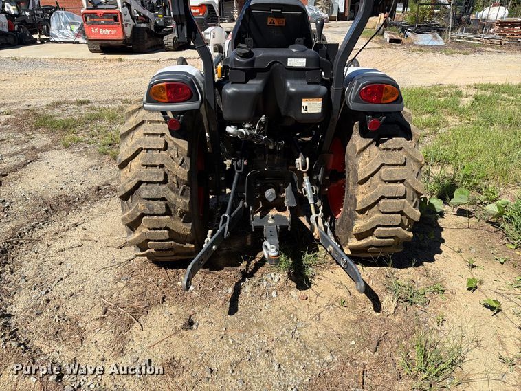 image for item EF1383 2022 Bobcat CT2040 MFWD tractor