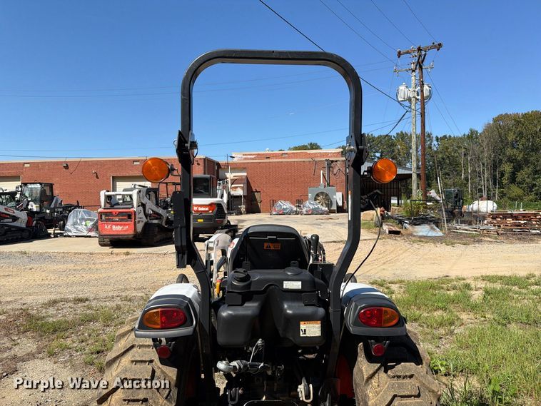 image for item EF1383 2022 Bobcat CT2040 MFWD tractor
