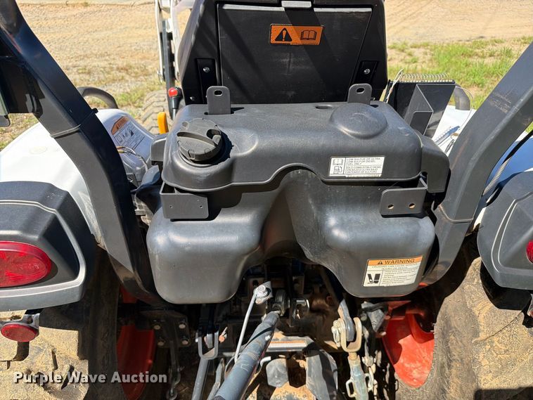 image for item EF1383 2022 Bobcat CT2040 MFWD tractor