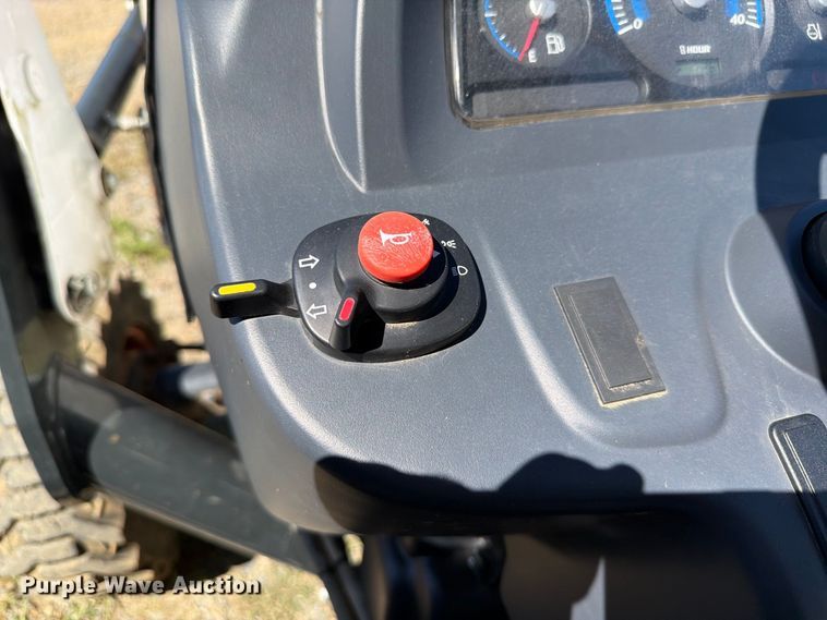 image for item EF1383 2022 Bobcat CT2040 MFWD tractor