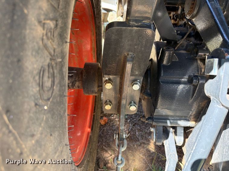 image for item EF1383 2022 Bobcat CT2040 MFWD tractor