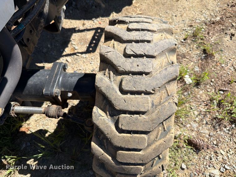 image for item EF1383 2022 Bobcat CT2040 MFWD tractor