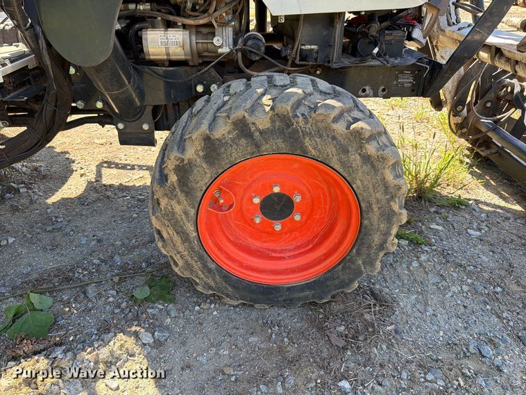 image for item EF1383 2022 Bobcat CT2040 MFWD tractor