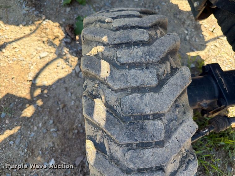 image for item EF1383 2022 Bobcat CT2040 MFWD tractor
