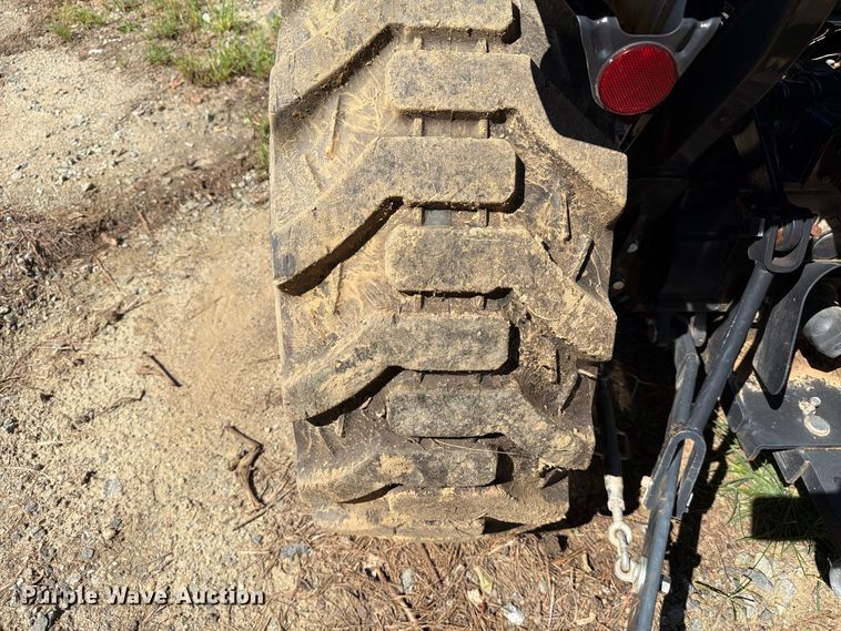 image for item EF1383 2022 Bobcat CT2040 MFWD tractor