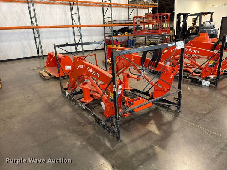 image for item EP3034 Kubota LA555 loader