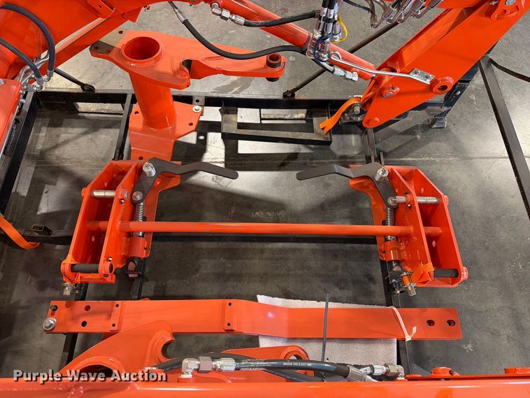 image for item EP3034 Kubota LA555 loader