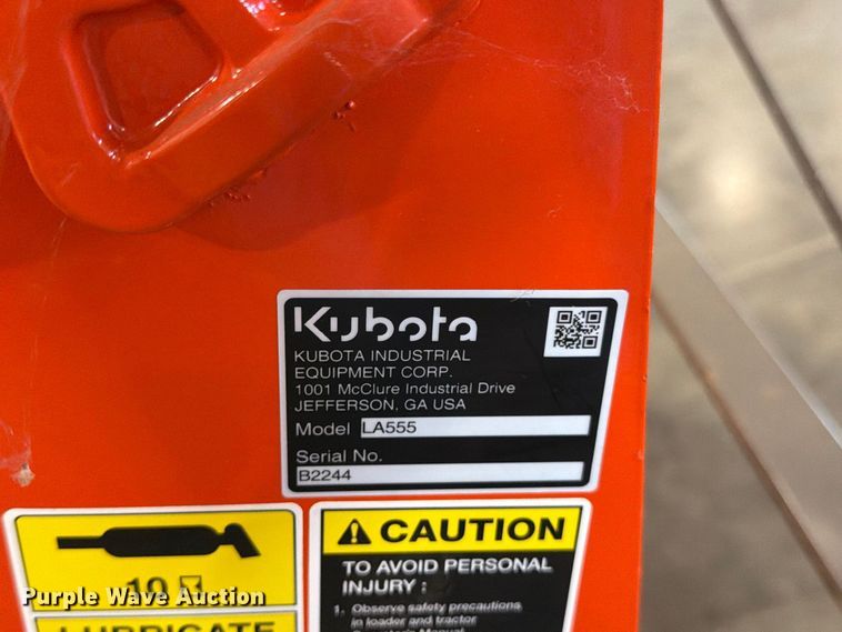 image for item EP3034 Kubota LA555 loader