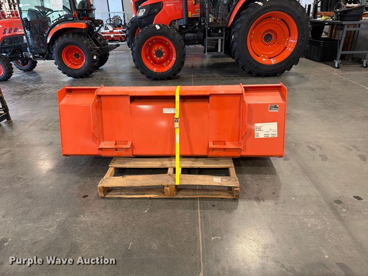 image for item EP3035 Kubota LA555 loader