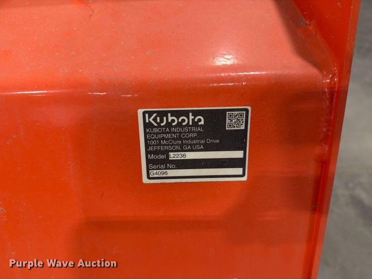 image for item EP3035 Kubota LA555 loader