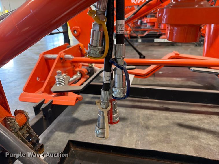 image for item EP3036 Kubota LA555 loader