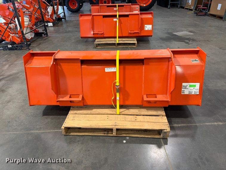 image for item EP3036 Kubota LA555 loader