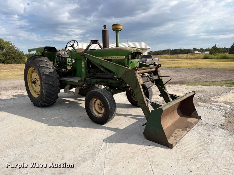 image for item EP7638 1964 John Deere 4020 tractor