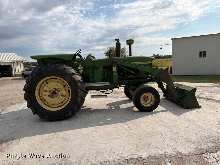 image for item EP7638 1964 John Deere 4020 tractor