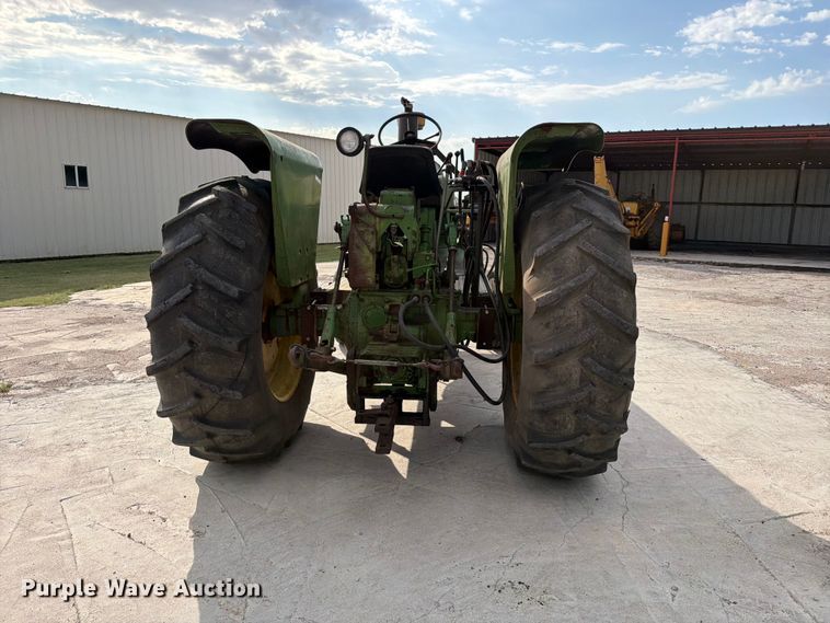 image for item EP7638 1964 John Deere 4020 tractor