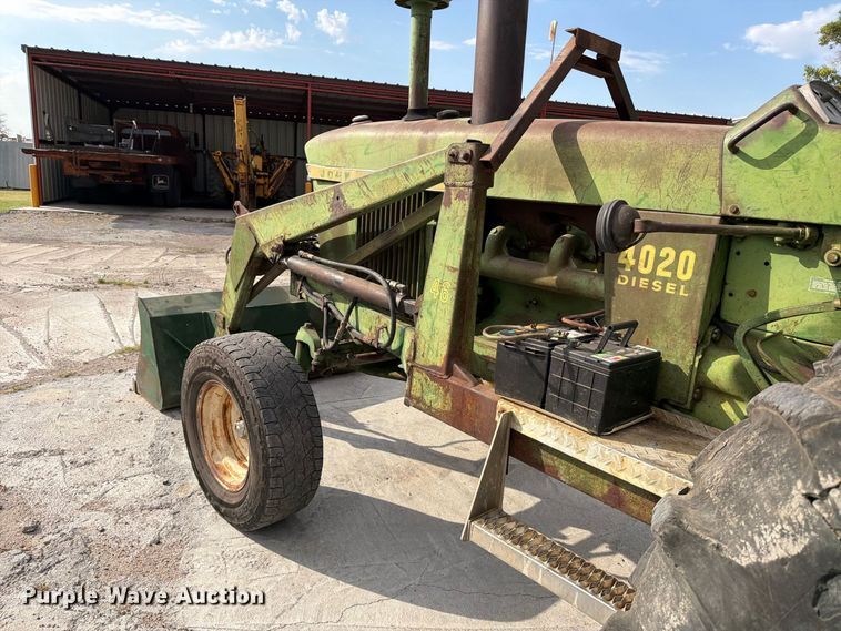 image for item EP7638 1964 John Deere 4020 tractor