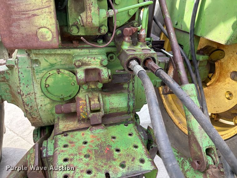 image for item EP7638 1964 John Deere 4020 tractor