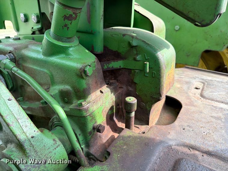 image for item EP7638 1964 John Deere 4020 tractor