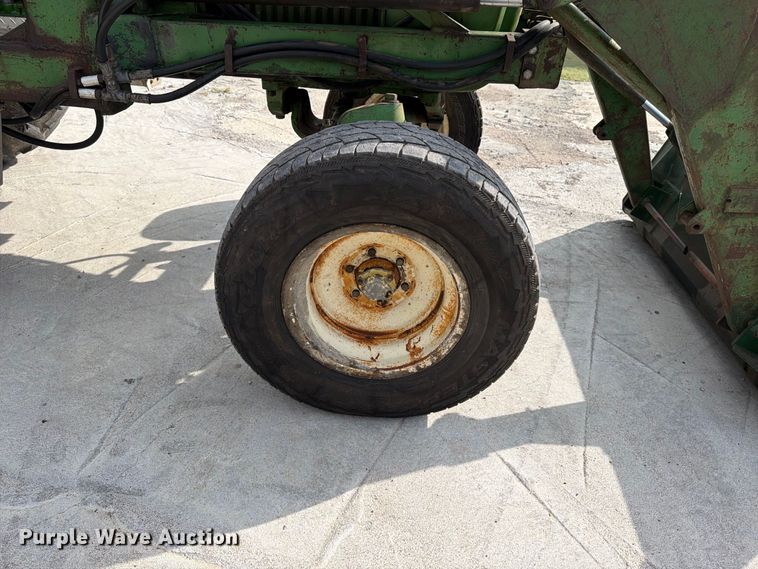 image for item EP7638 1964 John Deere 4020 tractor