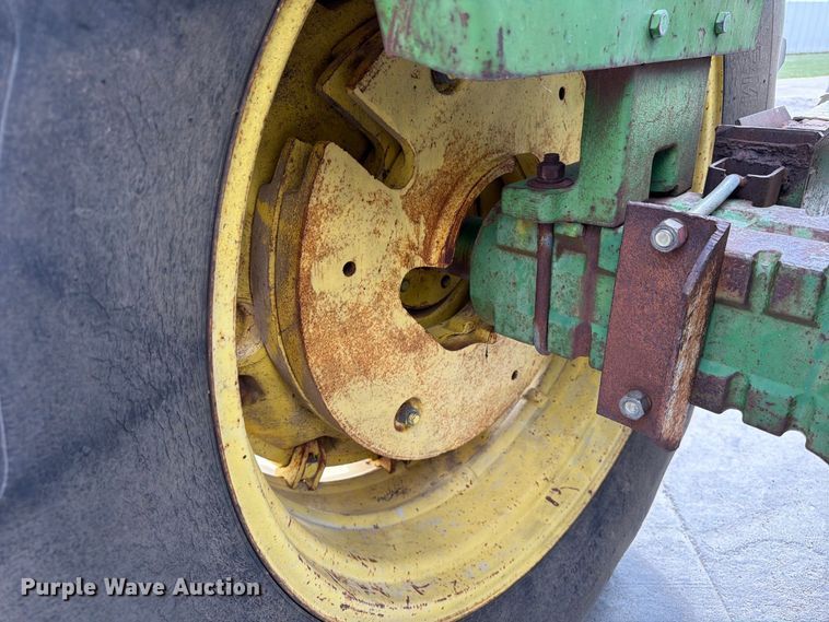 image for item EP7638 1964 John Deere 4020 tractor