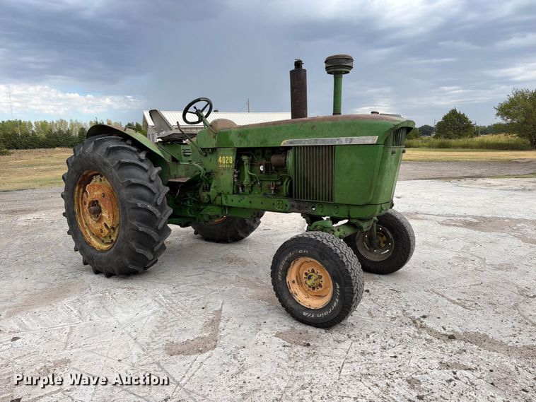 image for item EP7639 1966 John Deere 4020 tractor