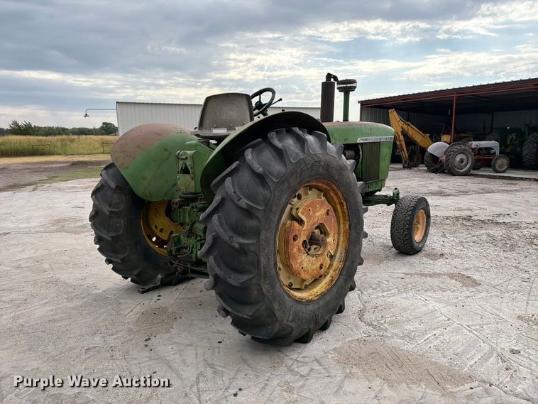 image for item EP7639 1966 John Deere 4020 tractor