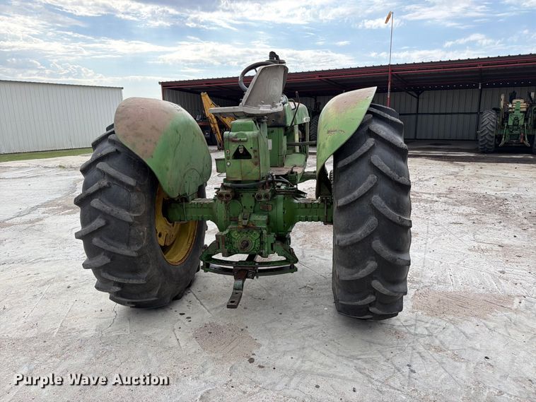 image for item EP7639 1966 John Deere 4020 tractor