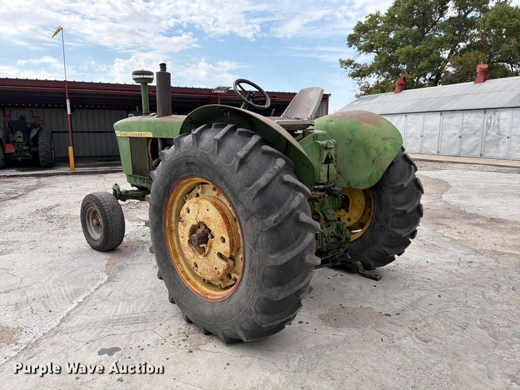 image for item EP7639 1966 John Deere 4020 tractor