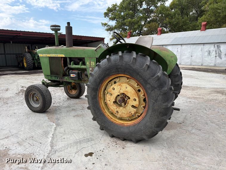 image for item EP7639 1966 John Deere 4020 tractor