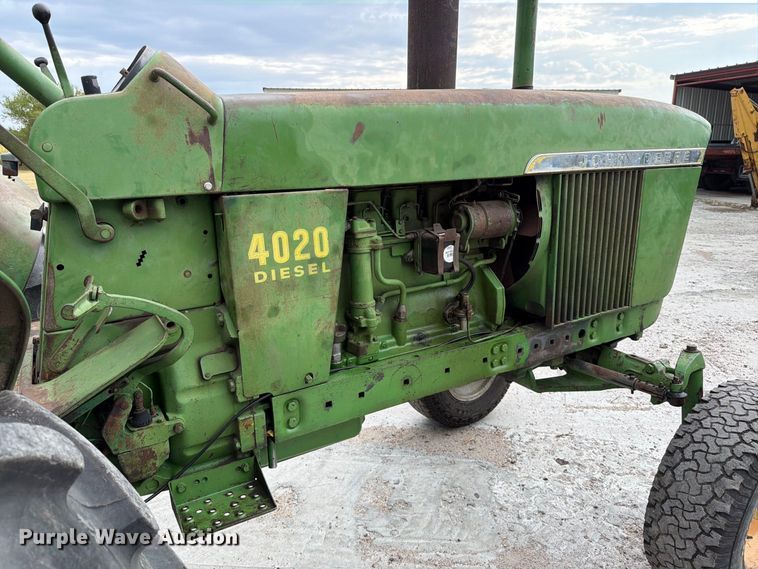 image for item EP7639 1966 John Deere 4020 tractor