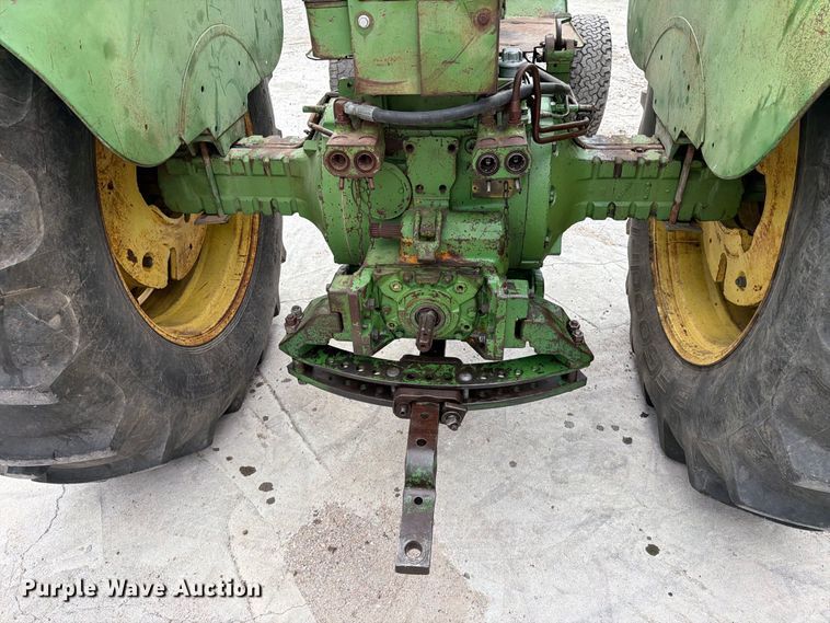 image for item EP7639 1966 John Deere 4020 tractor