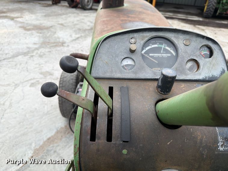 image for item EP7639 1966 John Deere 4020 tractor