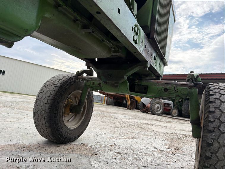 image for item EP7639 1966 John Deere 4020 tractor