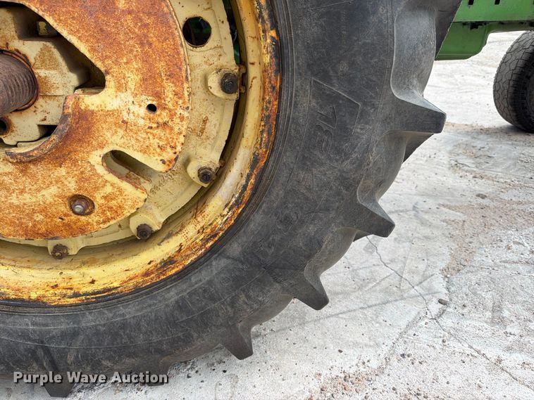image for item EP7639 1966 John Deere 4020 tractor