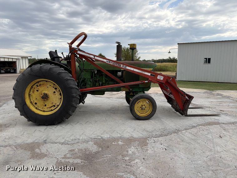 image for item EP7640 1966 John Deere 4020 tractor
