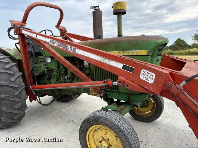 image for item EP7640 1966 John Deere 4020 tractor