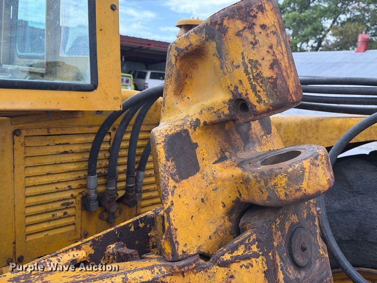 image for item EP7642 1963 John Deere 5010 tractor