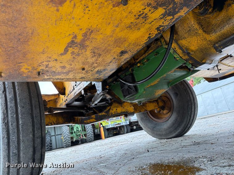 image for item EP7642 1963 John Deere 5010 tractor
