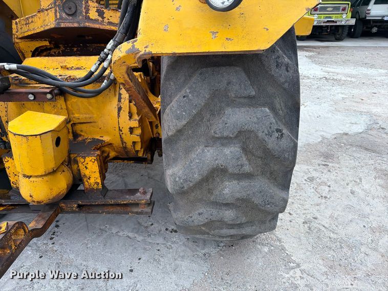 image for item EP7642 1963 John Deere 5010 tractor