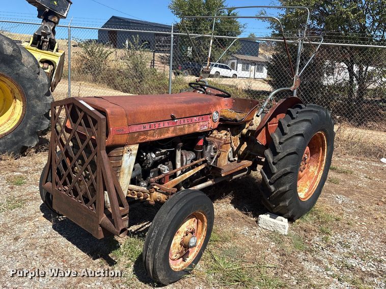 image for item ES8114 Massey-Ferguson 135 tractor