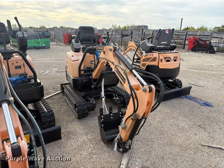image for item EU1551 2024 Erie Industries EM15 mini excavator