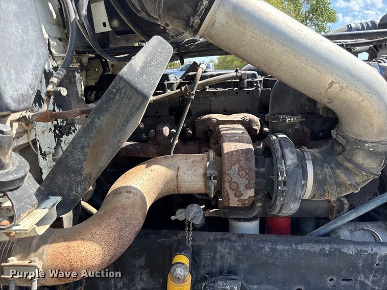 image for item EV6207 1996 Freightliner FLD semi truck