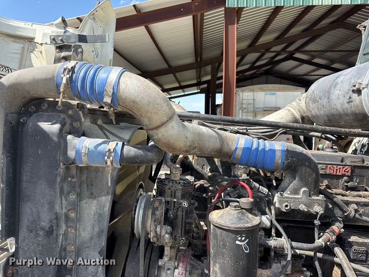 image for item EV6207 1996 Freightliner FLD semi truck