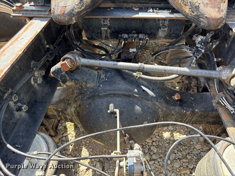 image for item EV6207 1996 Freightliner FLD semi truck