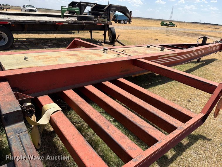 image for item EW4070 1994 Donahue 45N combine trailer