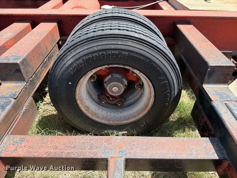 image for item EW4070 1994 Donahue 45N combine trailer