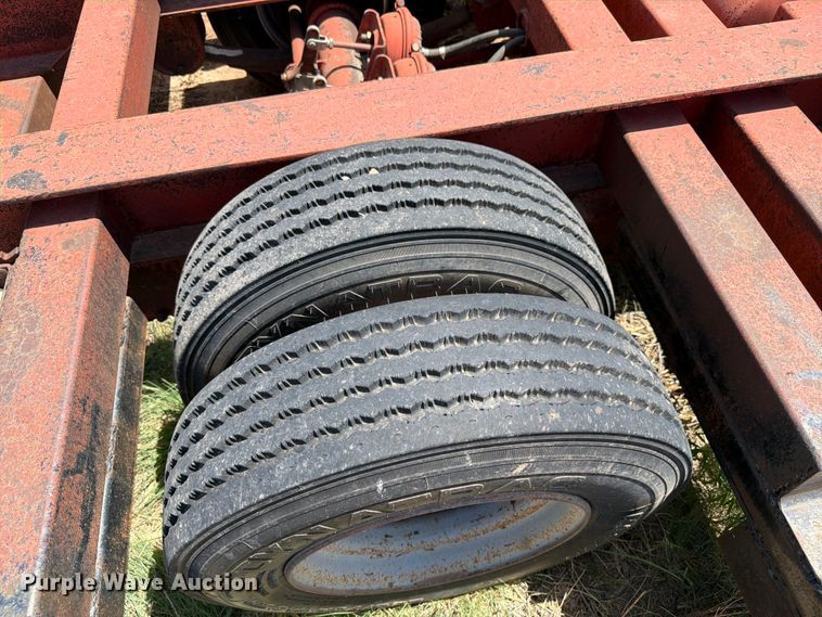 image for item EW4070 1994 Donahue 45N combine trailer