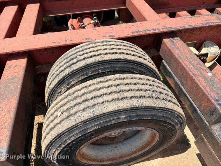 image for item EW4070 1994 Donahue 45N combine trailer
