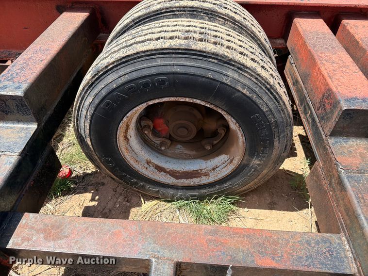 image for item EW4070 1994 Donahue 45N combine trailer