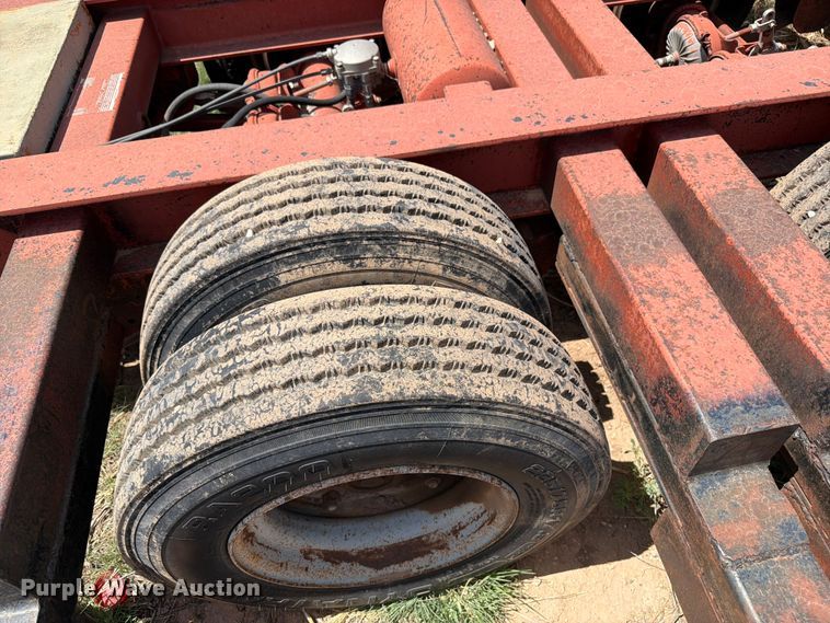 image for item EW4070 1994 Donahue 45N combine trailer